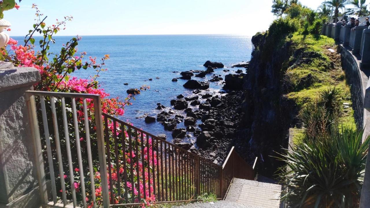 La Castellese Acomodação com café da manhã Aci Castello Exterior foto