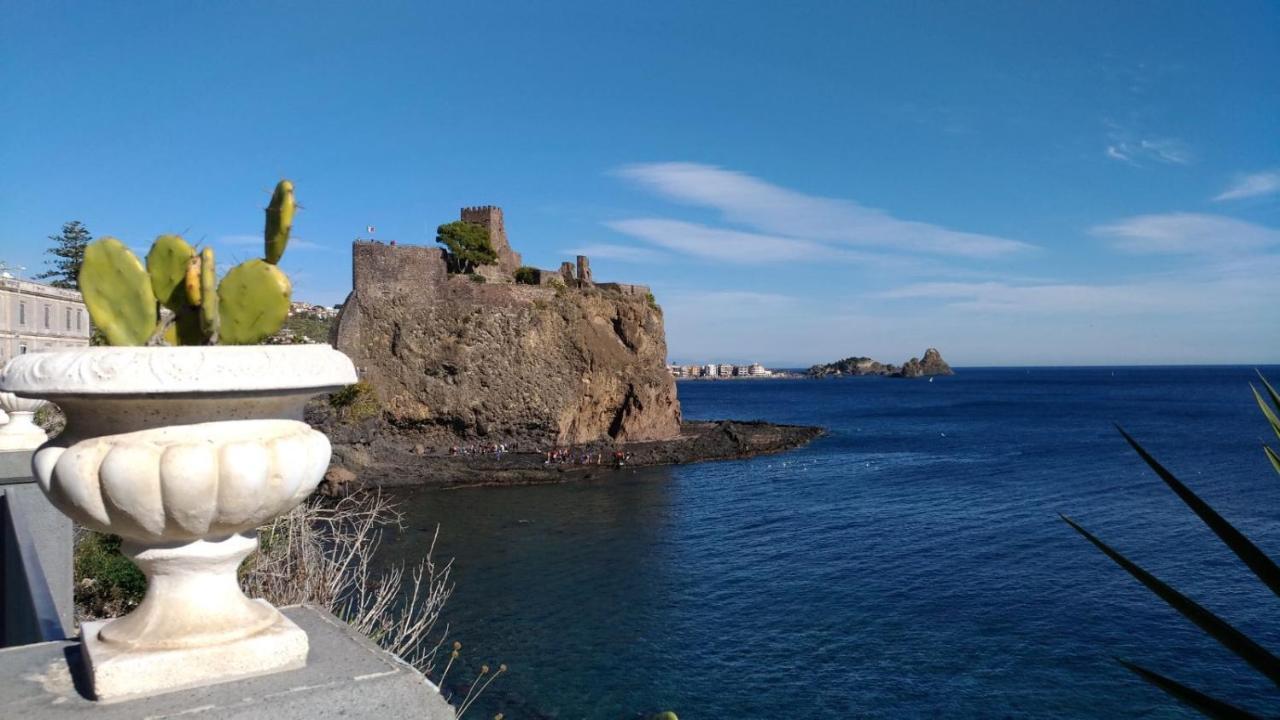 La Castellese Acomodação com café da manhã Aci Castello Exterior foto